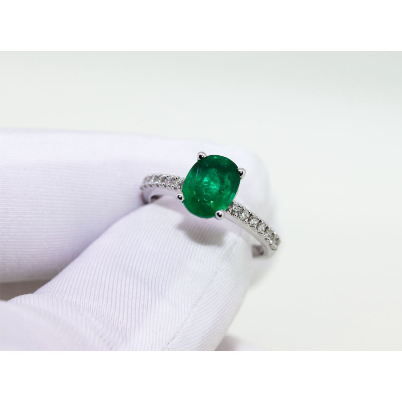 
									Ring "Emerald Love"