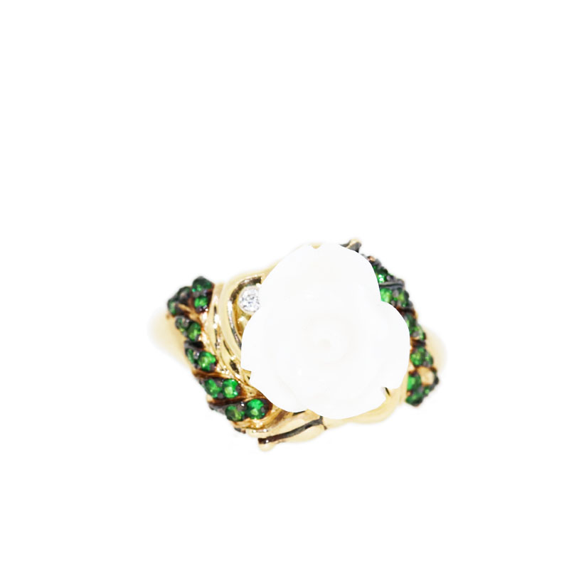 
									Ring "White Rose"