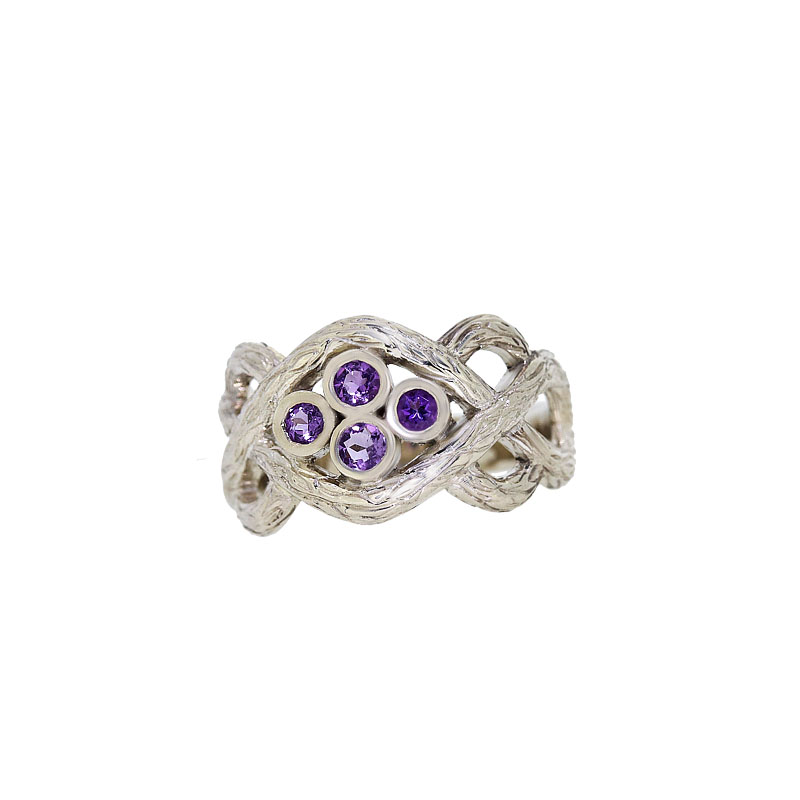
									Ring "Azira"