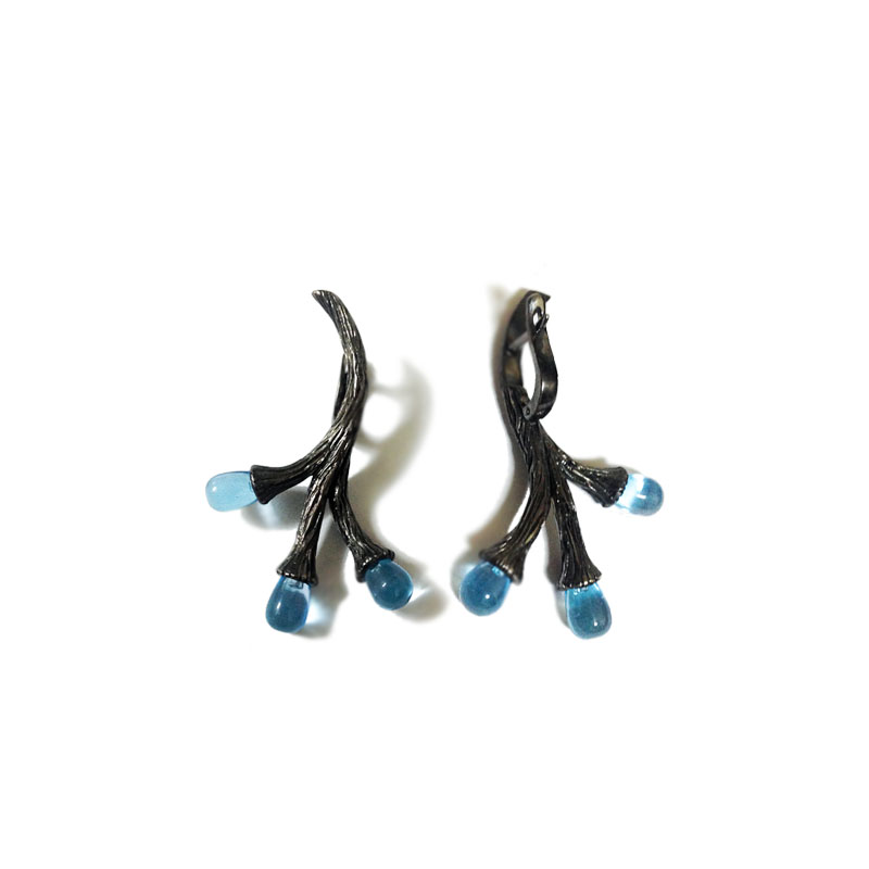 
									Earrings "Raindrop"